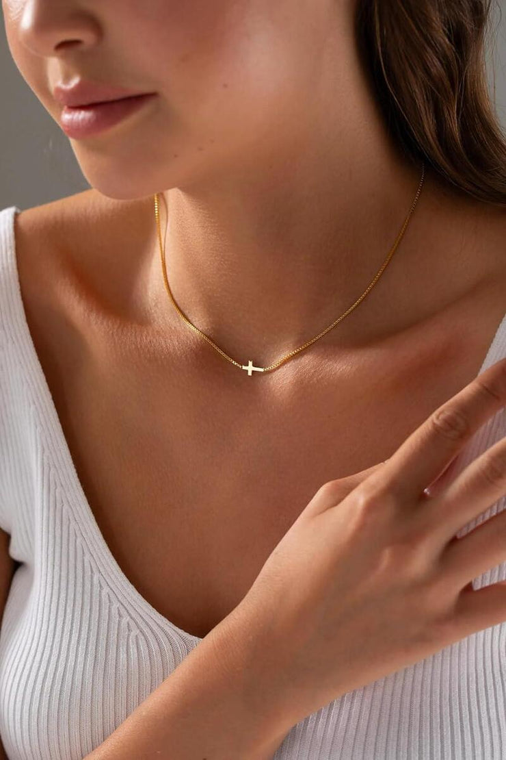 💖 PureGrace™ Cross Necklace (Gold & Silver)