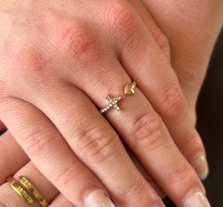 💖 Love Anchored in Faith Ring (Silver & Gold)